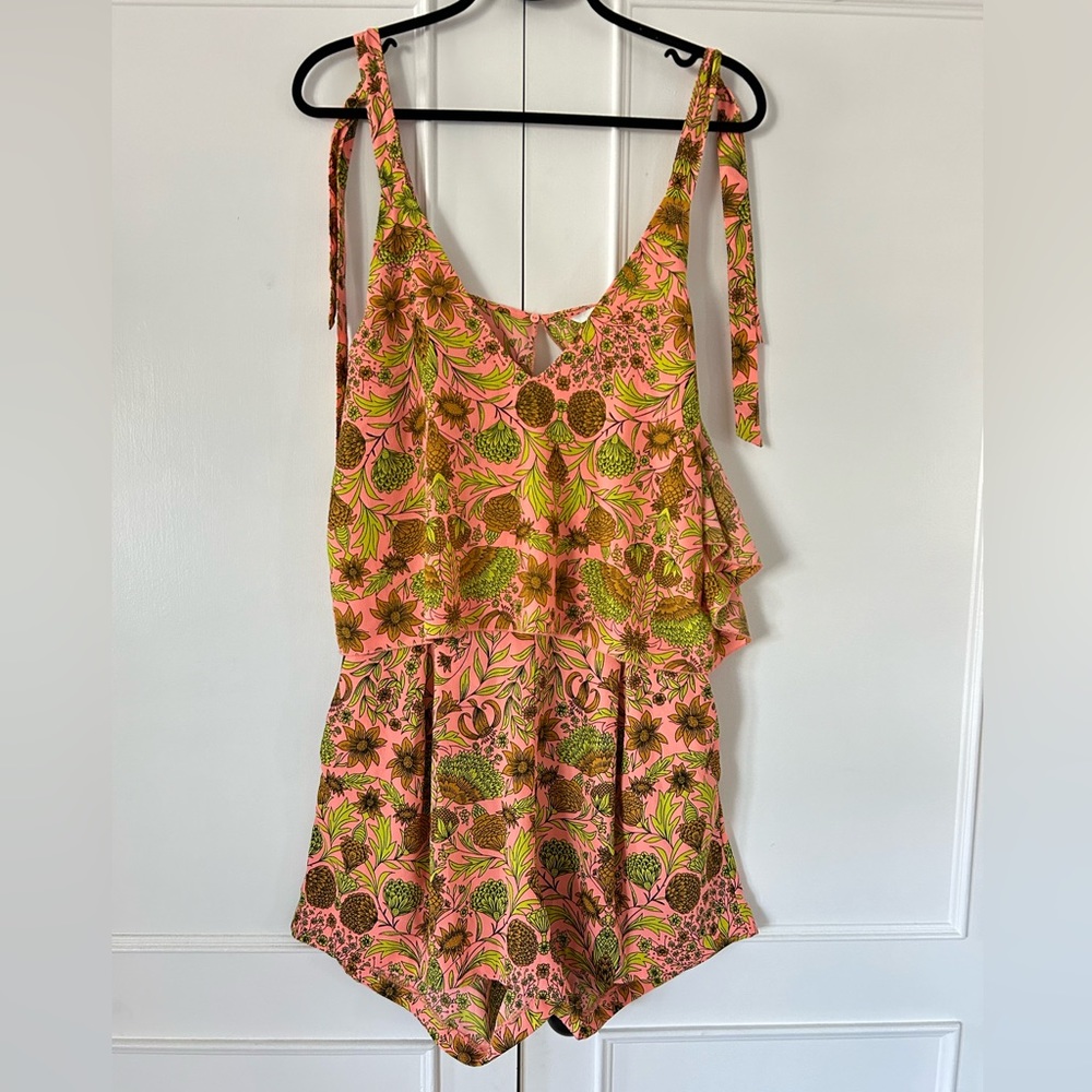 Neon floral print tie up romper with pockets. Size 12. Like new condition.